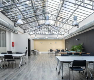 Bureau privé 130 m² 30 postes Location bureau Rue la Vacquerie Paris 75011 - photo 6
